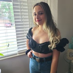 Meet your Posher, Michelle